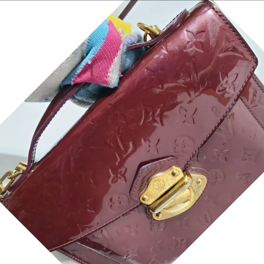 Louis Vuitton Mirada Amarante Vernis Shoul… - Picture 9 of 16